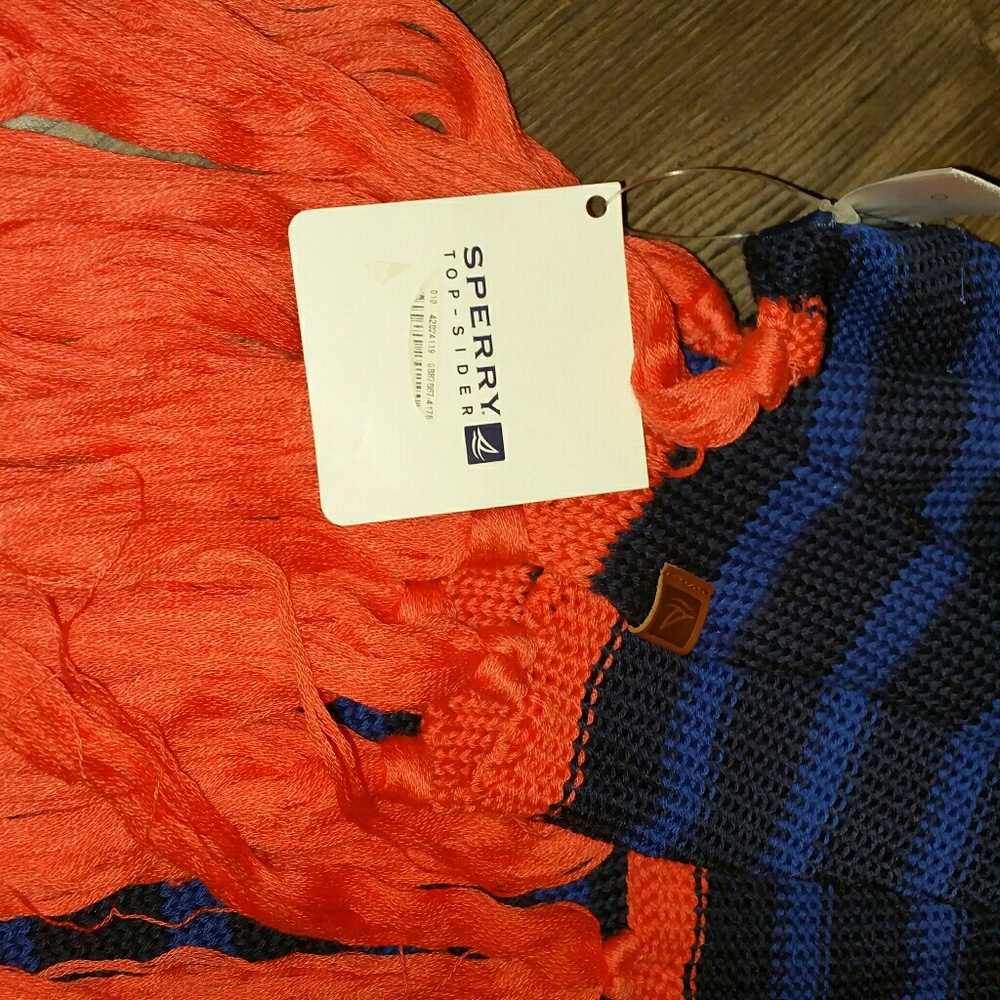 SPERRY SCARF!! - Picture 3 of 3